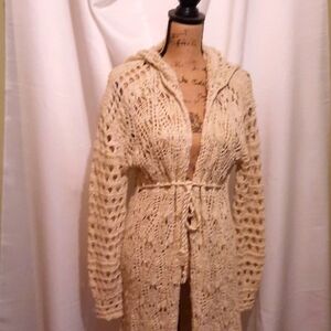 Free People Sweater XS, NWT. Cream, heavy duty crochet knit.
